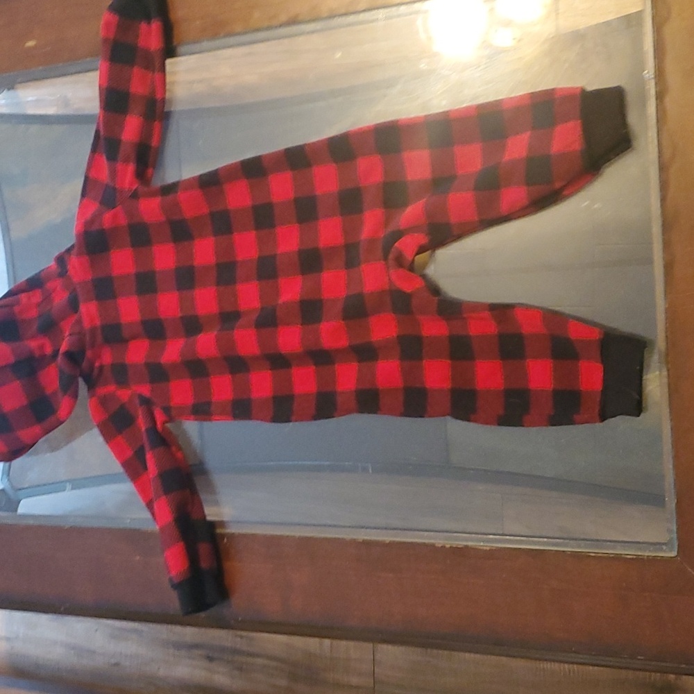 Kids/ Toddler's Red and Black Plaid Zip up Onzie - Picture 4 of 5